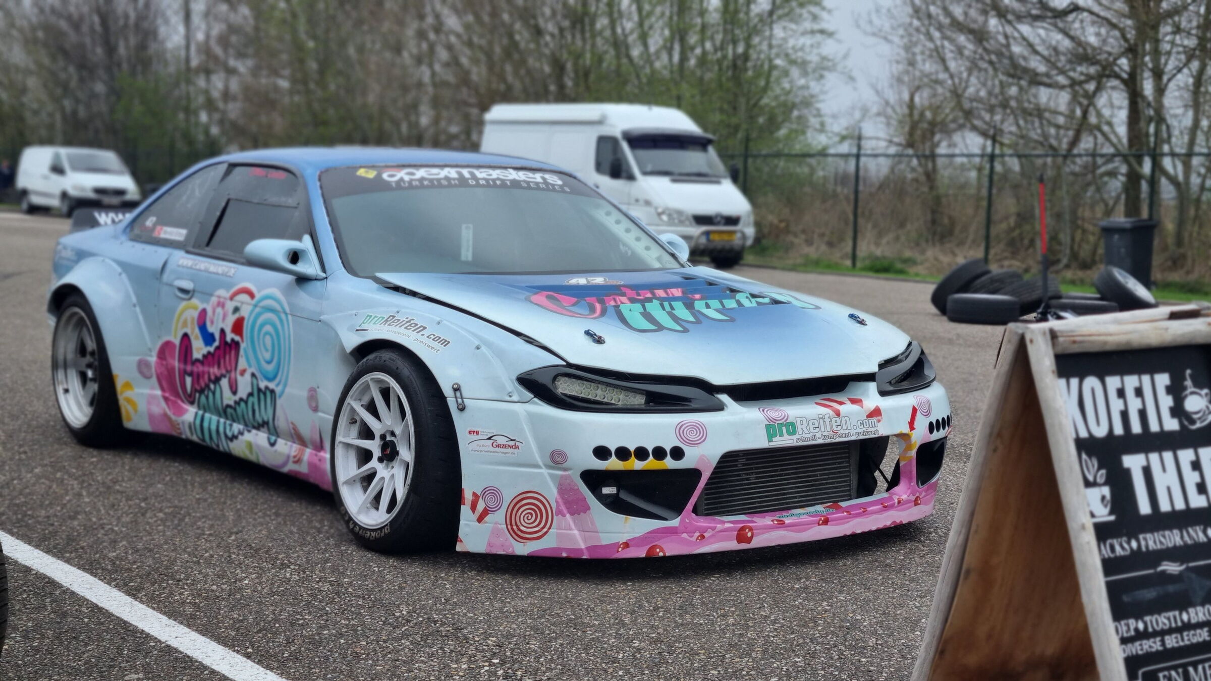S14.9 in Candy-Folierung mit S15-Front, 2023