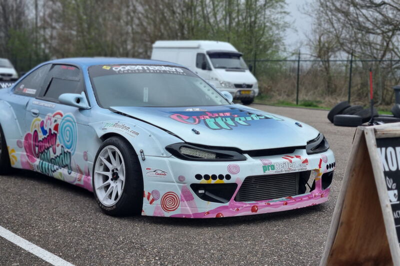 S14.9 in Candy-Folierung mit S15-Front, 2023